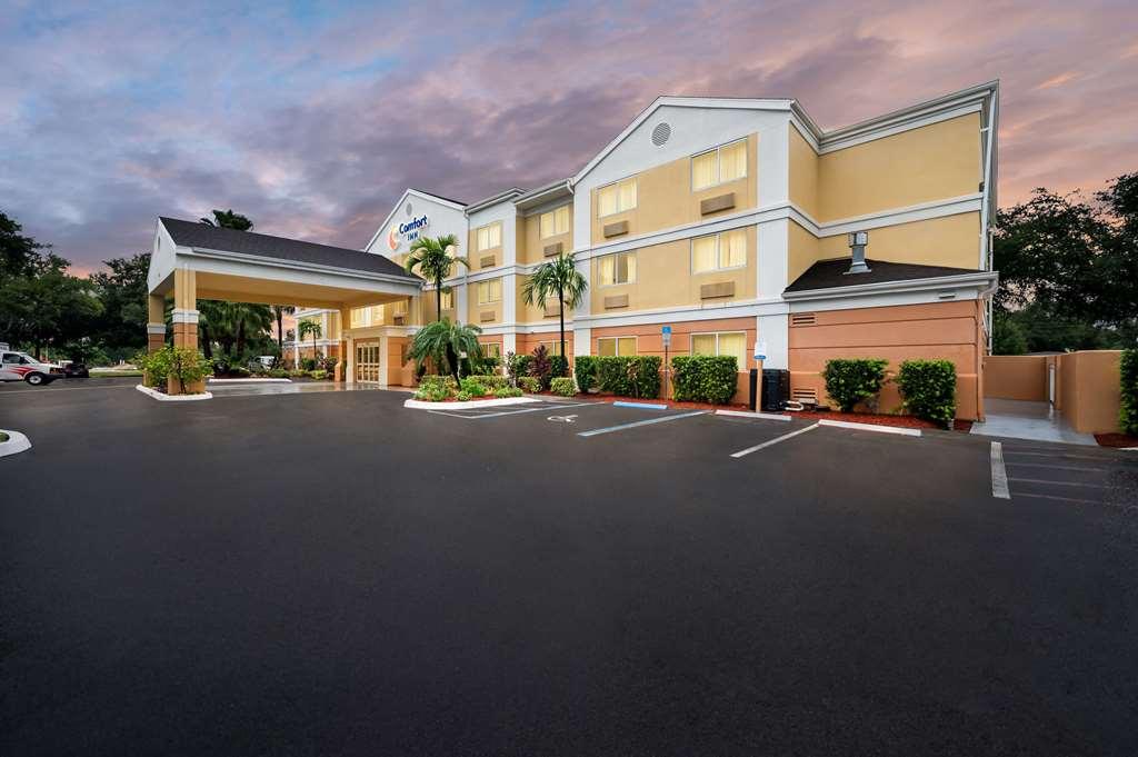 Comfort Inn Fort Myers Northeast Zewnętrze zdjęcie